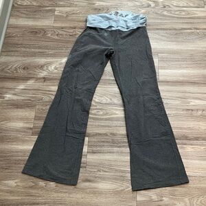 PINK Victoria's Secret Charcoal leggings